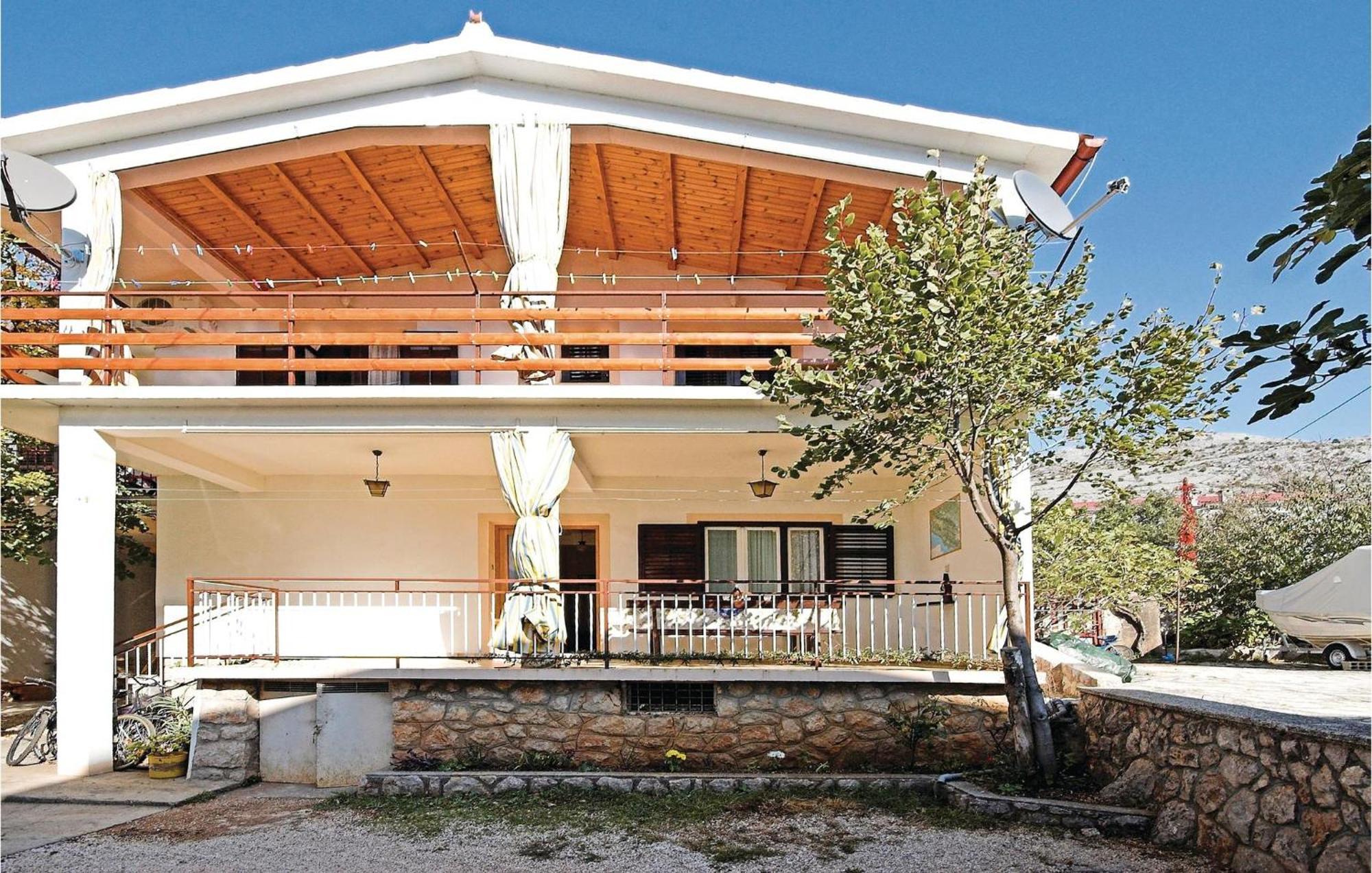 4 Bedroom Awesome Apartment In Starigrad מראה חיצוני תמונה